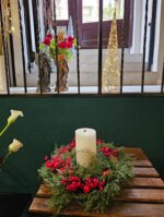 Vánoční věnec s bobulemi 50 cm - Obrázek 3